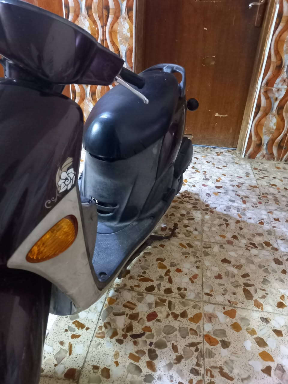 سلام عليكم دراجة فله للبيع دراجه شغاله كلها مديل 2012 اوراق  الاستفسار عله رقم *********** مكلف بل نشر
