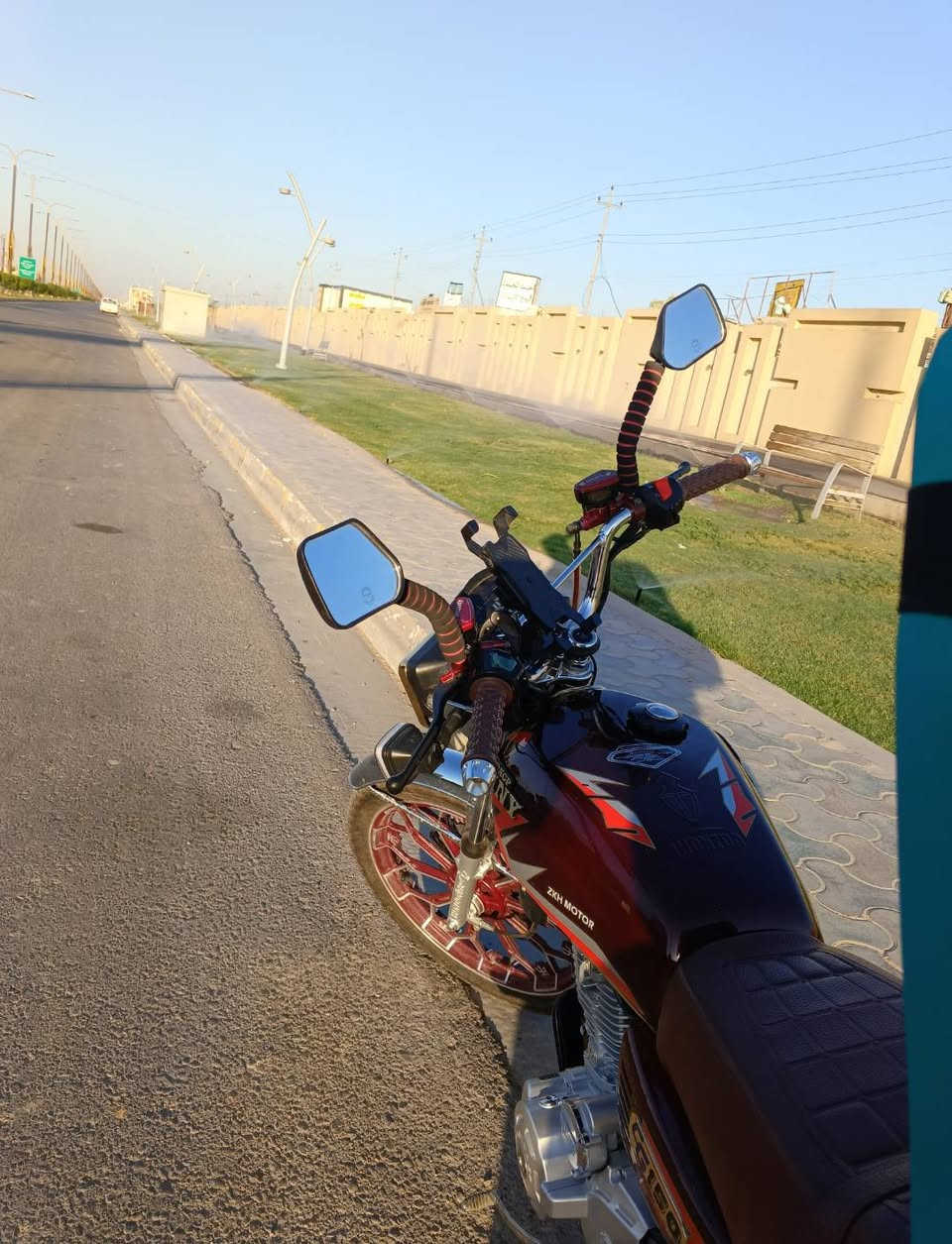 ايراني سيفان ٢٠٢٤ مسجل  سنوية ولوحات باسمي 
 #للبيع


**إذا كنت صاحب هذا الإعلان وتريد حذفه لأي سبب، رجاءا أرسل رسالة إلى الدعم الفني**