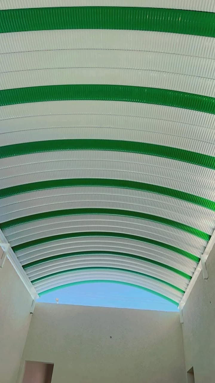 يعلن معمل حداده ابو فاطمه للحداده العامه عن تخفيض للسقائف الكيسبان وسقائف الصطح كيربي بسعر 24 الف فقط للمتر كرسته وعمل *********** قضاء المدينه شارع الهلالي قرب مدارس الامين الصادق
