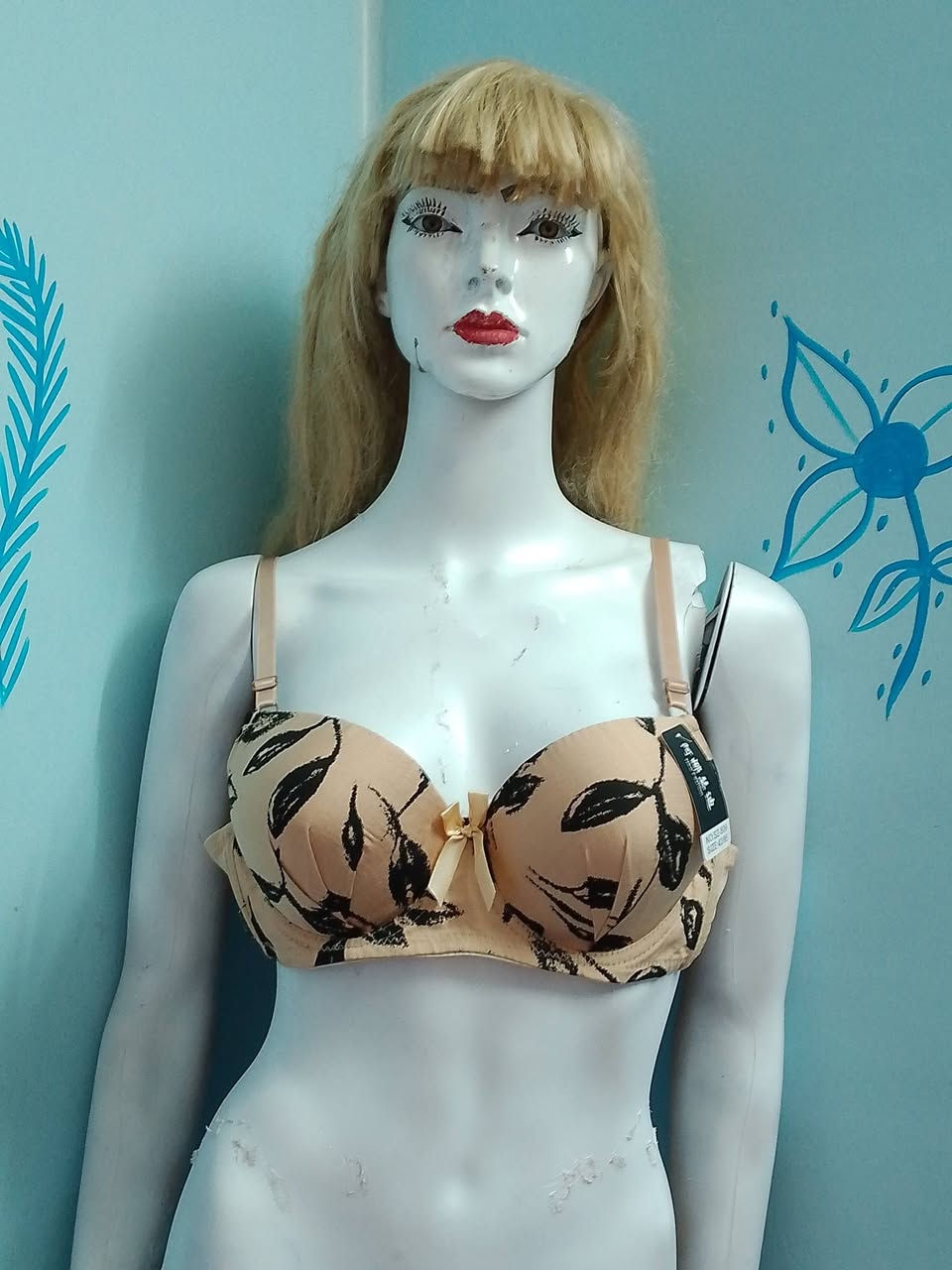 وفرت ايضا ستيانات دبل سفنج اصلي
بهاي الالوان ومتوفر جميع القياسات 
للحجز المراسله خاص
يوجد توصيل داخل مجمع بسمايه مجاني


**إذا كنت صاحب هذا الإعلان وتريد حذفه لأي سبب، رجاءا أرسل رسالة إلى الدعم الفني**