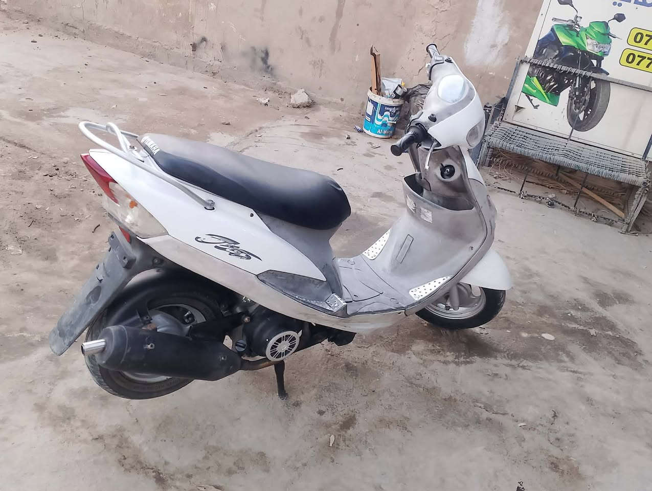 سلام عليكم ماكس منغولي للبيع  دراجه بلادي مكينه 49 دراجه حلوه السعر 700 وبيه مجال  الخاص مفتوح 
الرقم  ***********
***********
