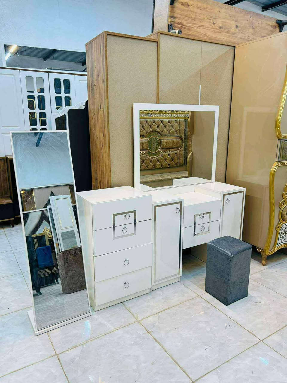 توفرت غرفة نضام حديث  9 قطع🌺
ابواب 🚪🚪
نضافة 95٪💯
السعر 850💖
شد ونقل داخل بغداد مجاني محافظات بكروة 🚛


**إذا كنت صاحب هذا الإعلان وتريد حذفه لأي سبب، رجاءا أرسل رسالة إلى الدعم الفني**