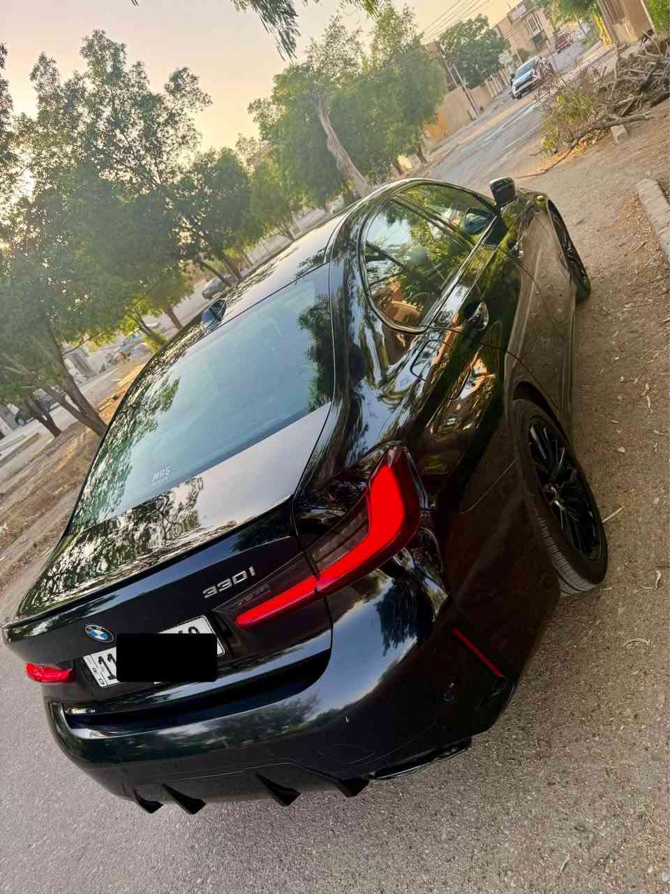 السلام عليكم

للبيع فقط بدون مراوس 

BMW 330i 

موديل 2023 شاشة متصلة

محرك b48 2000cc twin power turbo 

ماشية  45 الف كيلو فقط

دعاميات m kit 

داخل احمر مميز

السيارة صفر مسج بدون اي نقص

بنيد مبدل نفس اللون والجامرلوغ صبغ ايرباك راجع سيستم 

مكان السيارة ديالى بعقوبة 

للاستفسار *********** بعقوبة, ديالى
