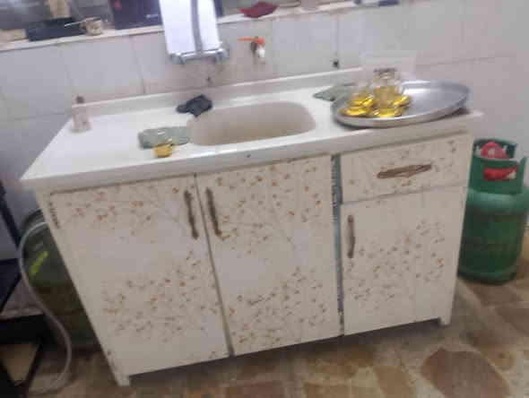 أغراض للبيع
***********
