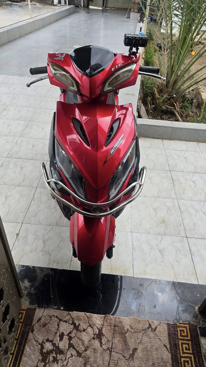 سلام عليكم دراجة جامبو للبيع موديل 2023 دراجه نضيفه مثل ماشوف ممافتوحه نكره سلف سعرها مليون وبيها مجال ***********
