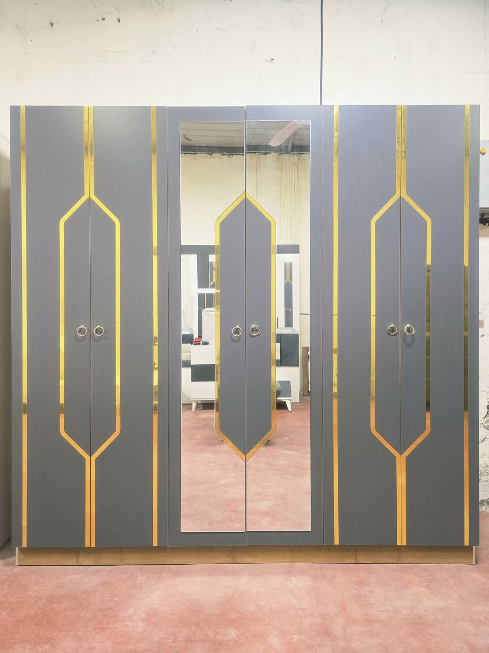 💗🔥 غرفة تركي مستخدم تخبّل 🔥💗
🛏️ 6 قطع كاملة
💯 نظافة 100%
🚪 نظام أبواب مرتب
💸 السعر 525 قفل
🪛 شد مجاني
🚚 نقل مجاني للحجز اخذ سكرين وتفضل واتس اب *********** تتوفر انواع الغرف
