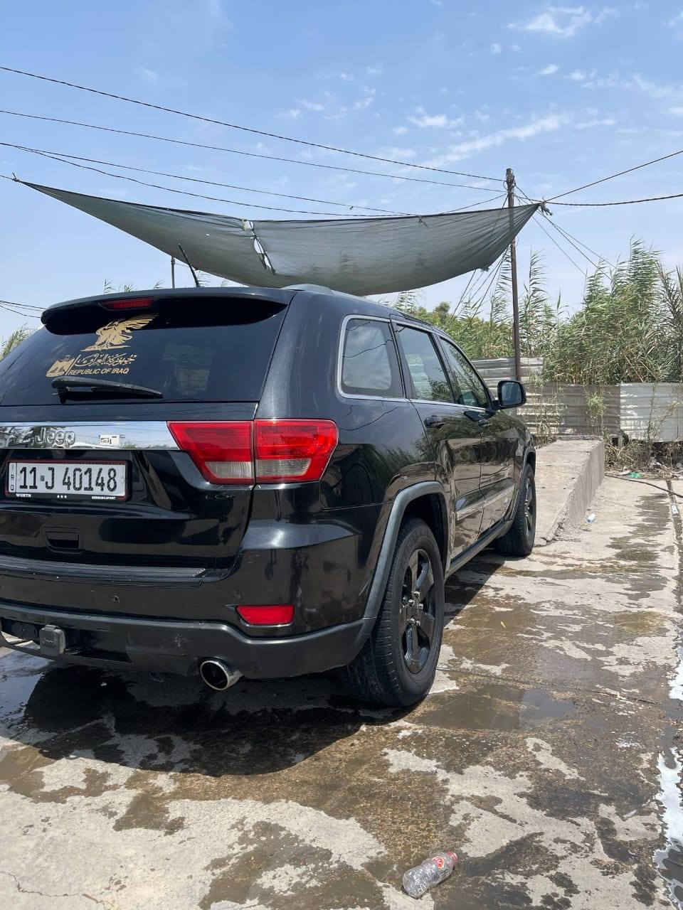 ‏‎الموديل :2012
‏‎اللون. اسواد 
-سقف  وفتحه
-3شاشات كبيره
-داخل اسواد مميز
-ويل 16
‏‎-المقاعد الأمامية كهربائية .
‏‎- المقاعد الأمامية تدفئة وتبريد
‏
‏‎- فتحات usb للمقاعد الخلفيه 
‏‎- تشغيل عن بعد
‏‎-  ستيرن الجلد  .
‏‎
‏‎-  الشاشة كبيرة مع GPS . 
‏‎- حساسات 360
‏- 
‏‎- صندوق كهرباي
‏‎- كاميرا خلفية اصلية دواره  .
‏‎- زراك اوتو ويا الامطار.
‏‎- مرايا متحسسه للضوء العالي .
‏‎- محدد سرعة( كروز سرعة ). 
‏
‏‎- نظام مانع انزلاق .
‏‎- جنطة كهرباء 
‏‎- نظام معرفة ضغط الاطارات.
‏‎- نظام اقتصاد بالوقود eco.
‏‎- نظام sport
‏‎- نظام تقليل السرعة بالمنحدرات
محرك 3600
‏‎- بصمة.
رقم بغدادالجديد هزه وسنويه جديده بأسمي السياره تحويل ثاني يوم

سياره جديده بمعنى الكلمه 
***********
عنواني /بغداد ا
