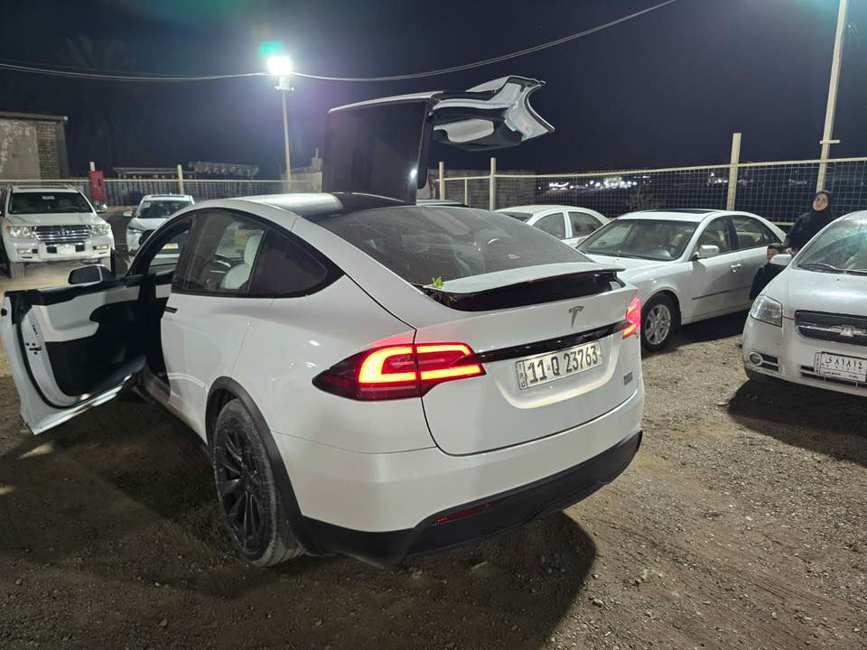 تيسلا مودل x بليد 3 ماطور موديل 2023 يعني 1020 حصان كشنات VIP منفصلة السيارة مرقمة بغداد حادثها بجم مثل مموضح بالصور ايرباكات سليمة 3 وضعيات قيادة من ضمنها النقش المربع السعر المعروض ماتوقع اتحصلون اختها قفل 39000$ يعني 3 شدات و90 والسيارة خير من الله للتواصل ***********
