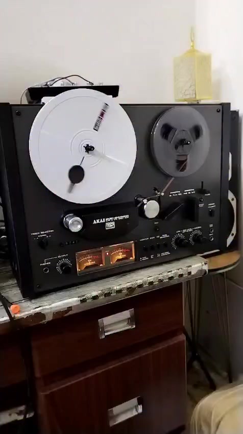 مسجل تيب اكاي جي اكس جديد جدا نظيف السعر ٣٠٠وبي مجال


**إذا كنت صاحب هذا الإعلان وتريد حذفه لأي سبب، رجاءا أرسل رسالة إلى الدعم الفني**