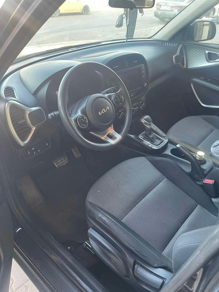 سلام عليكم كيا صول موديل 22 رقم اربيل جديد تريد تحويل تريد وكاله حاظر بسم كردي السياره حادث جاملغ امامي حادث كلش بسيط وبيه صبغ جاملغ وباب السائق مو بالعراق امريكا السياره جاهزه كير محرك تبريد حداديه محرك 2000. دوش 
مواصفات رادار امامي 
رادار جانبي 
توقف ذاتي عنده الرجوع 
دكمه سبورت 
ملاحظه السياره كفاله شاصي والدواخل
ماشي 77 ميل 
يشهد الله السياره خير من الله جديده 
صور الحادث في المنشور 
مكان السياره النجف الكوفه 
السعر ب132 بيه مجال للشراي
***********
