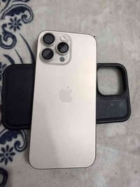 آيفون 16pro max د256 بطارية 100 عدد الدورات 73 ماستر بعده بال ضمان للب...