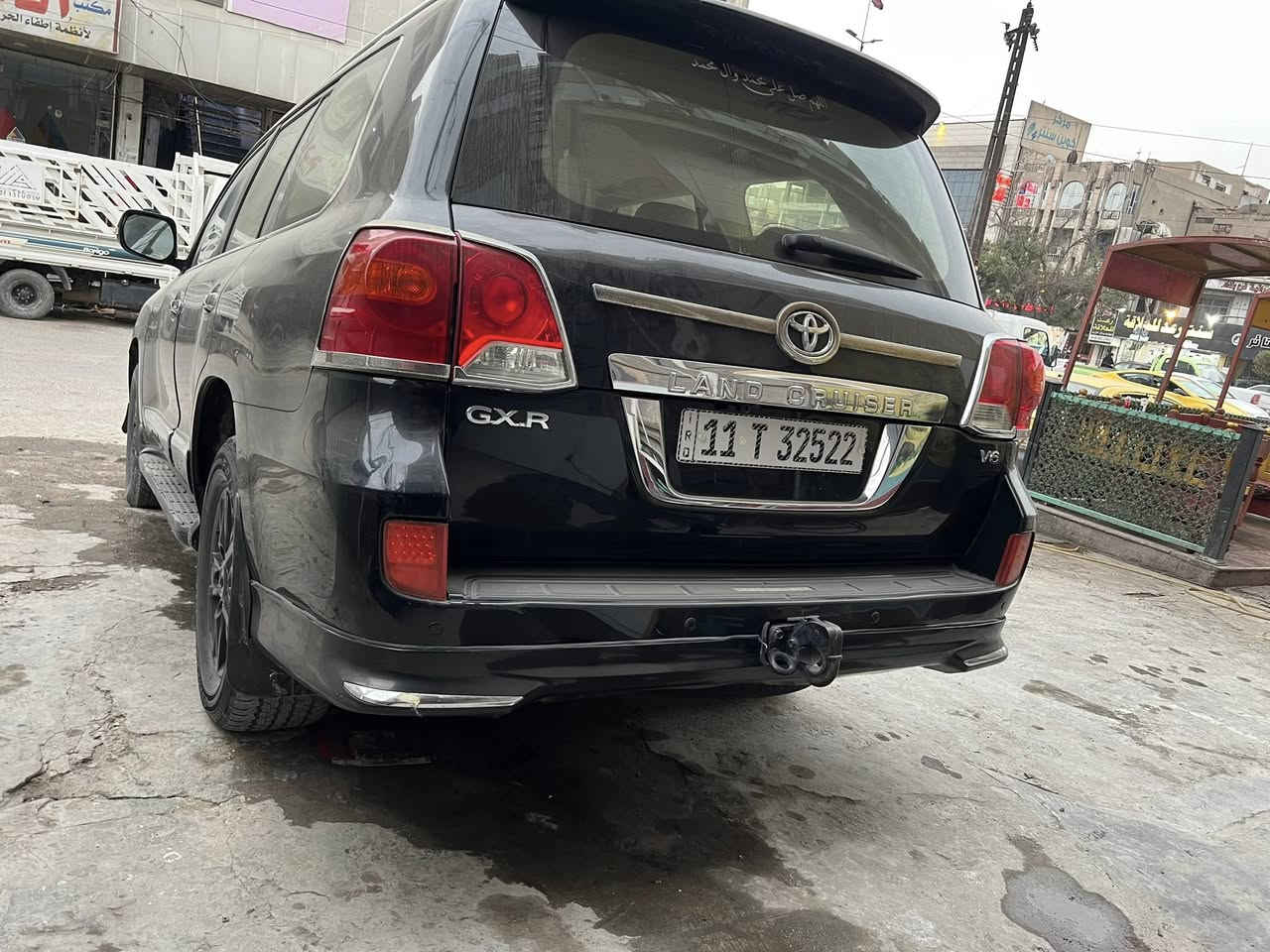 لاندكروز ٢٠١٢ بيهة ثلاث قطع صبغ
فووول مواصفات معروفه
ماشيا ٢٣٠
موجوده بغداد الجديده 
السعر ٢٨٠ 
تلفون ***********
