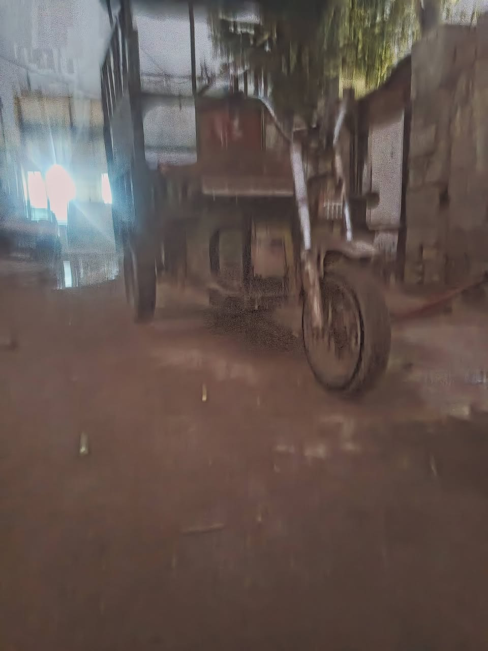 اسلام عليكم اخوان ستوته شحن اللبيع ستوته نضيفه عارضه 600او ابيه مجال مكاني بغداد الحسينيه شارع المدارس هاذه رقمي تصل عليه ***********
