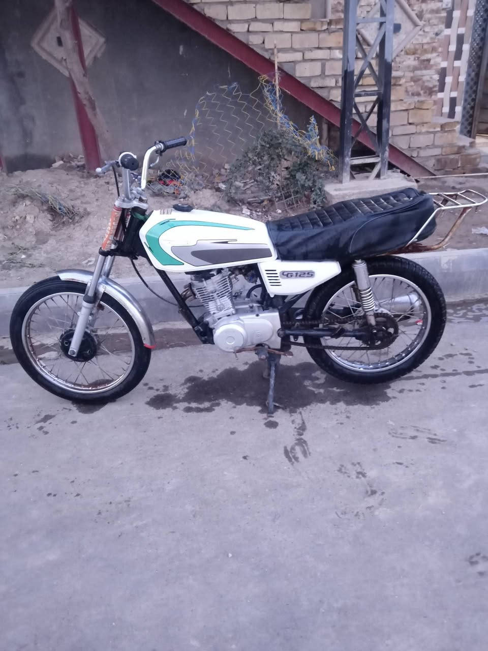 نامه كلك بدون اوراق مكفوله من السرقه سعره 350 دراجه حلوه ونضيفه ماعوزه اي نقص مكاني  ناصريه مركز وهاذه رقمي ‏‪0788 251 4636‬‏
