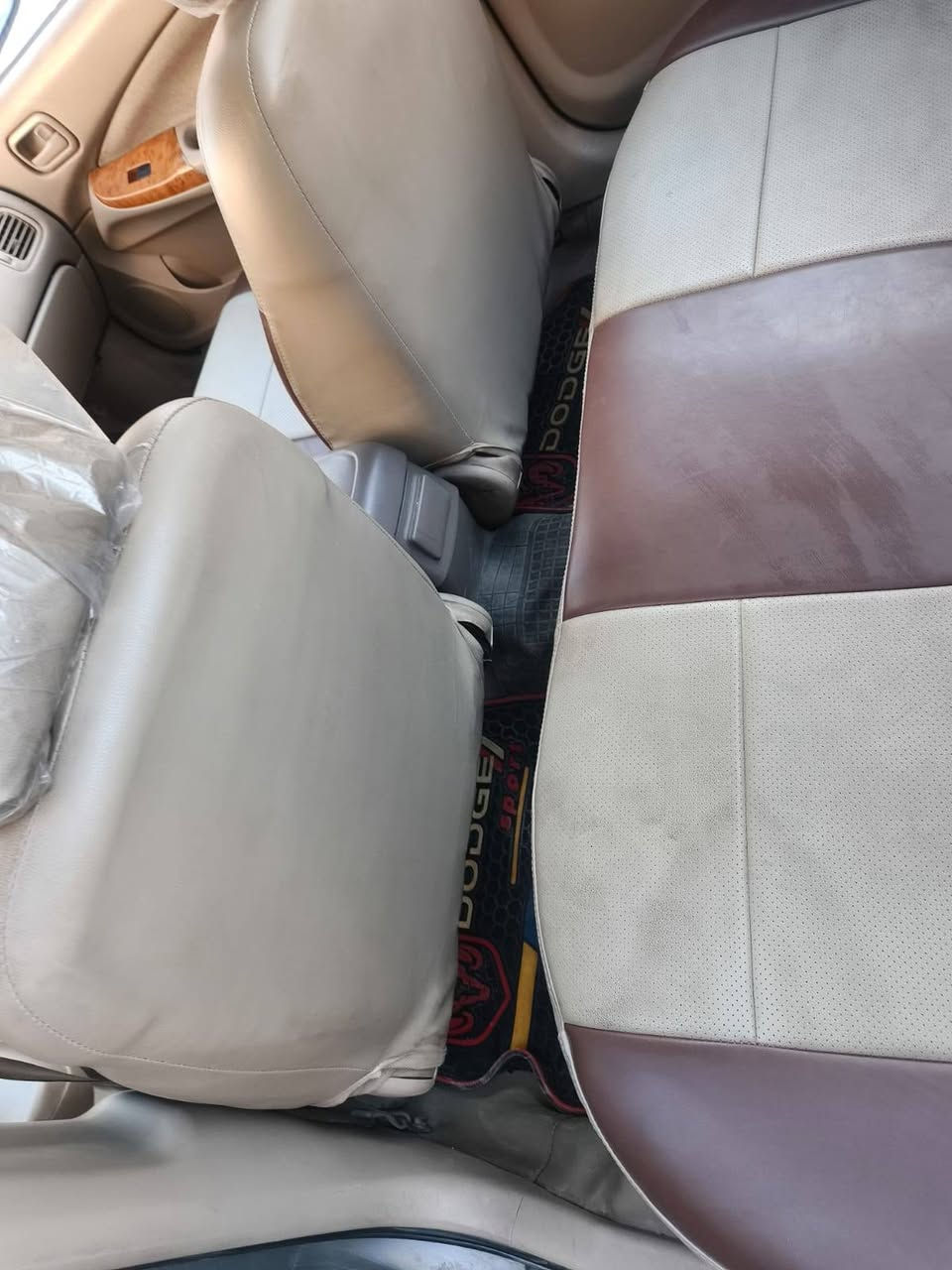 سلام عليكم عارض سني ٢٠٠٨ ياباني وارد سعودي سياره بيهه ٣قطع صبغ والباقي بلادي سياره جديده مكينه كير تبريد ثلج رقم بغداد دولي بسمي شرط التحويل مكاني بغداد الاتصال على الرقم *********** سعره ٩٢ وبيه مجال بسيط
