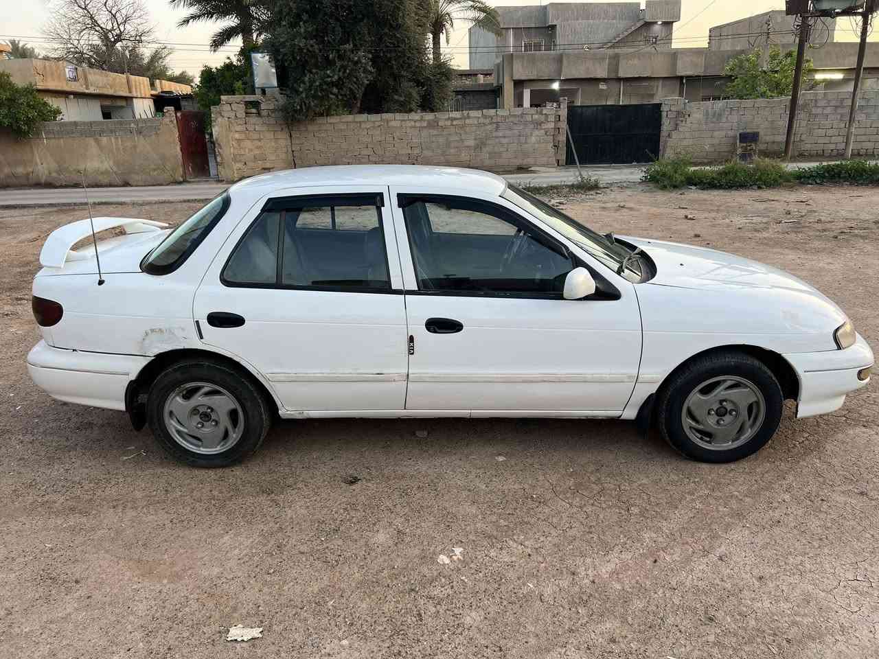 كيا سيفيا للبيع
موديل 1997 
جاهزه من كلشي 
كهربائيات كلها شغال 
تخم تاير جديد 
سياره بلاديه ماناقصها كلشي 
السعر 37
للاستفسار ***********
