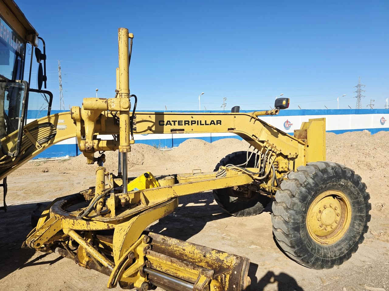 سلام عليكم كريدر كتر للبيع الستفسار ***********
