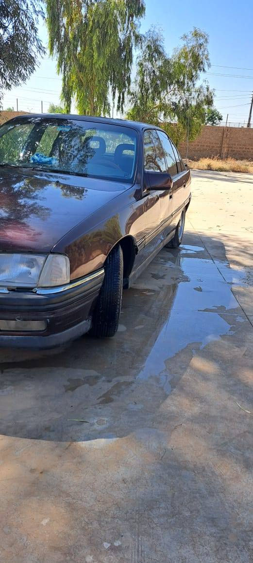 من رخصة مدير الگروب اوبل اوميگا للبيع موديل 1993السياره كله على البلاد محرك بلادگير عادي /4/جام كهربائي تبريد بلاد شرط مكفوله من الدعاميه للدعاميه رقم بغداد الماني شرط التحويل سعره  /40/وبيه مجال مكانه ديالى دلي عباس 70036805595
