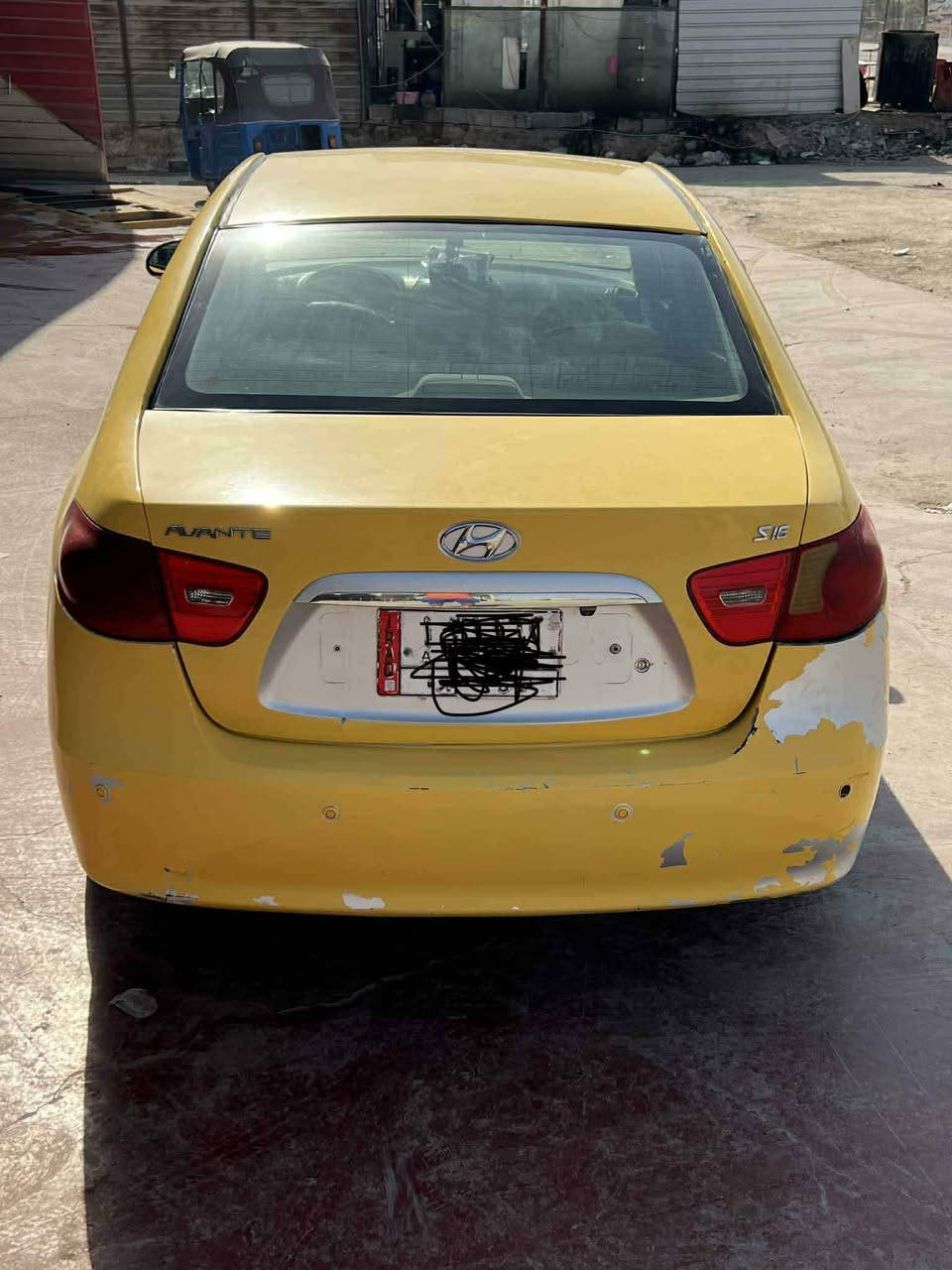 سلام عليكم انتره أفانتي ٢٠٠٧  رقم دياله مصفره هيئه وخرامات مكينه جديده كير جديده صدر جديد كهربائيات كله شغاله تخم تاير جديد تبريد خير من الله سعره ٦٥  رقم تلفون ‭***********‬ خوان اني مكلف بل نشر
