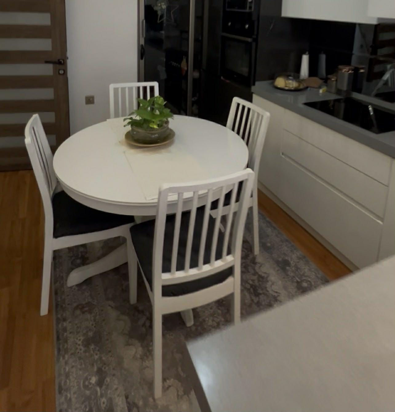 مێزی نان خواردن مارکەی ایکیا،  دارە، گەورەش دەبێت خاوێنە نرخی ٢٥٠ هەزار، 
شوێن هەولێر


**إذا كنت صاحب هذا الإعلان وتريد حذفه لأي سبب، رجاءا أرسل رسالة إلى الدعم الفني**