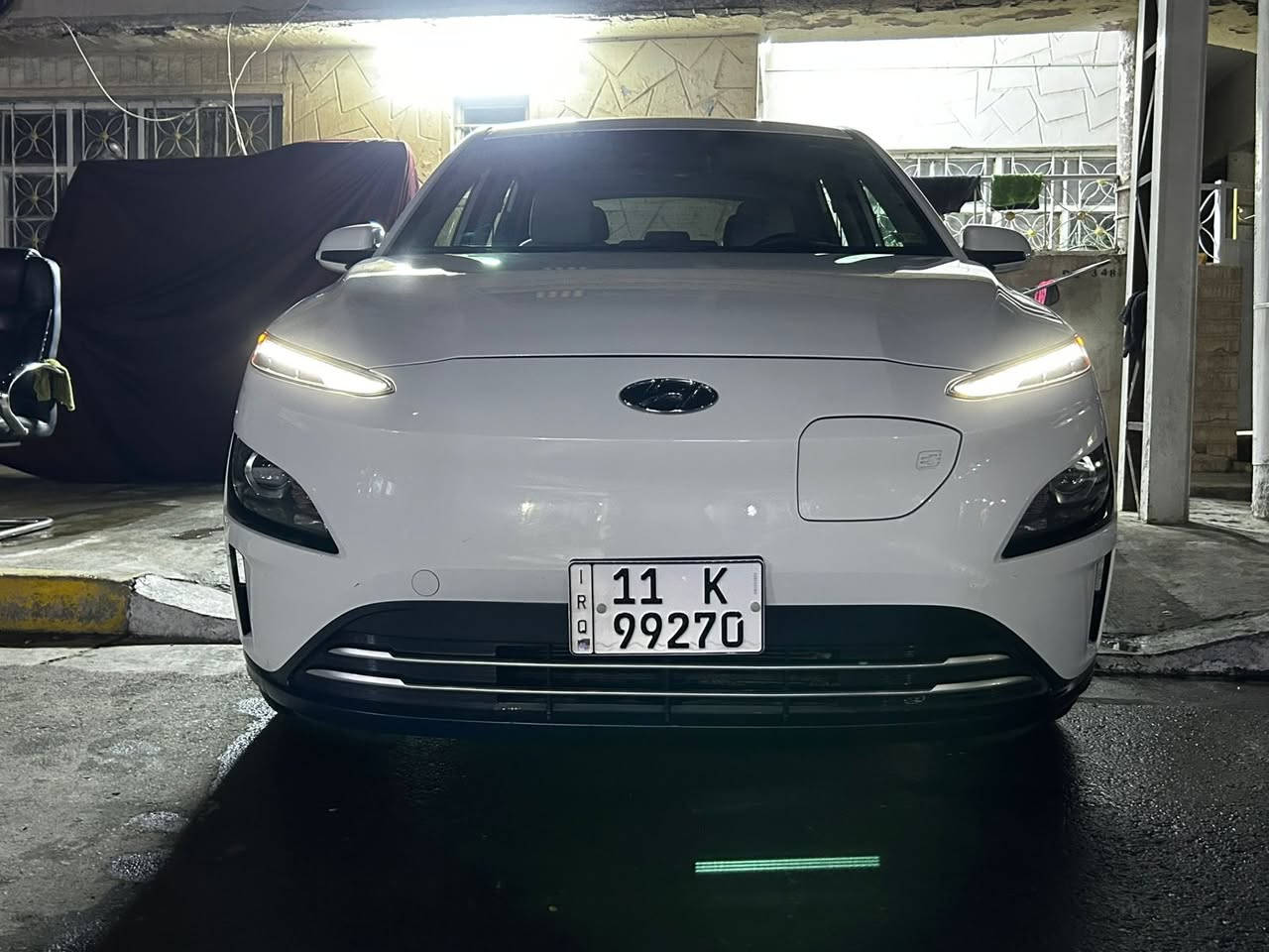 السلام عليكم للبيع هيونداي كونا كهربائيه بلكامل
موديل : 2023
مرقم بغداد دخول جديد
اللون : ابيض
المشي : 43000 ميل   
- تقطع مسافة 450 كيلو متر في الشحنة الواحده
 الحادث
دعاميه خلفيه فقط صور الحادث مرفقه
السعر$150
للاستفسار :
***********
العنوان بغداد حي القاهره
