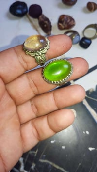 خواتم • زمرد طبيعي • توصيل