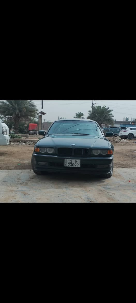 بي ام خفاش ٧٤٠ اصل 
سياره حلوه خير من الله نضيفه كير مكينه تبريد جدد 
صدر امامي خلفي جديد باتري جديد سياره خير من الله 
اكو بعض نواقص بيها شي بسيط جدن سعر سياره ٦٥ بيها مجال قليل ***********
