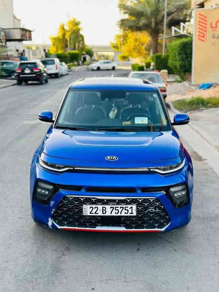 سلام عليكم 
للبيع السياره 

كيا سول GT-Line توربو 2020 💙
أعلى فئة بالسول، نظيفة كلش وماشية فقط 28 ألف ميل.

المواصفات:
 • محرك 1600 توربو
 • گير أوتوماتيك دبل كلتش
 • فتحة سقف
 • تشغيل بصمة
 • كاميرا 360 درجة (دوّارة)
 • شاشة كبيرة 10.25 إنش تدعم Apple CarPlay وAndroid Auto
 • لايتات زينون + إشارات LED + لايت خلفي LED + إشارات بالمرايا
 • ستيرن رياضي D
 • مسند وسطي خلفي
 • كشن السائق كهربائي
 • شحن وايرلس للموبايل
 • نظام صوتي هارمن كاردون 640 واط – 10 سماعات + مضخم صوت (ساب ووفر) في الصندوق
 • تدفئة للكشنات + تدفئة الستيرن (هيتر)
 • مثبت سرعة
 • شاشة عرض معلومات القيادة (Head-Up Display) 8 إنش
 • دبل إكزوست (مزدوج)

ملاحظة:
الحادث موضح بالصور – فقط قطعة وحدة مصبوغة.

رقم أربيل
الموقع: بغداد، زيونة
السعر: 145 ورقة.

للاستفسار التواصل على الخاص او الاتصال على الرقم:
0780 162 5193
***********
