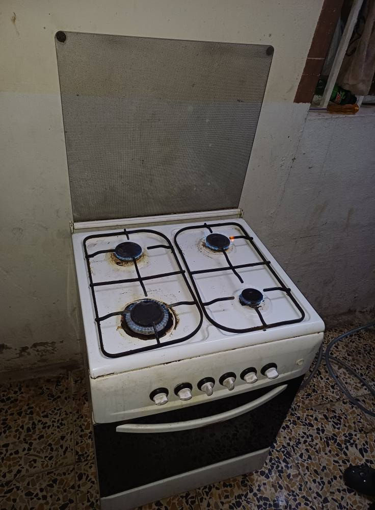 السلام عليكم.. طباخ كلش نضيف شغال السعر 45 ألف وهذا رقمي *********** كركوك, العراق
