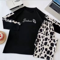 تراك نسائي فانيله زبدة  قياسات خاصه وعادي  السعر 8الاف فقط  للحجز والا...