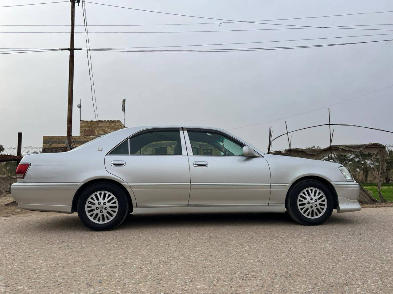 سلام عليكم سيارة ملكة بسمي تحويل متعهد بعيب شرعي وكصة ونقل چثة  قطعتين تبريد اربع دكم كرستال مثبت بانسين ثلاجة خلفية برده خلفية كامرة وشاشة حدادية 100 خلفيه واماميه 100 كهرئباية جهازة صفحتين صبغ جمالية حزام تبديل باب سايق ضربة خفيفه بل چاملغ الخلفي معجون وصبغ شي قليل 135 بيا مجال سوق الشيؤخ
*********** سوق الشيوخ, ذي قار
