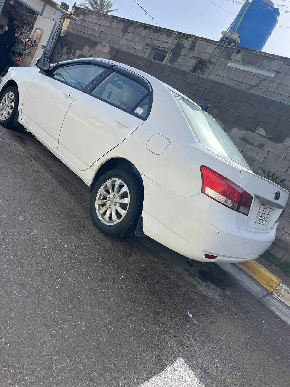 ‏سلام عليكم السيارة بوادي موديل 14 سيارة مقفولة شاملو الخلفي بصبغ شبرا سيارة محرك قير كله ك له مقفول سيارة مشيها 124 السعر 64 ورقة تبريد ثلاجة مكاني بغداد رقم الهاتف ￼ *********** ￼￼
