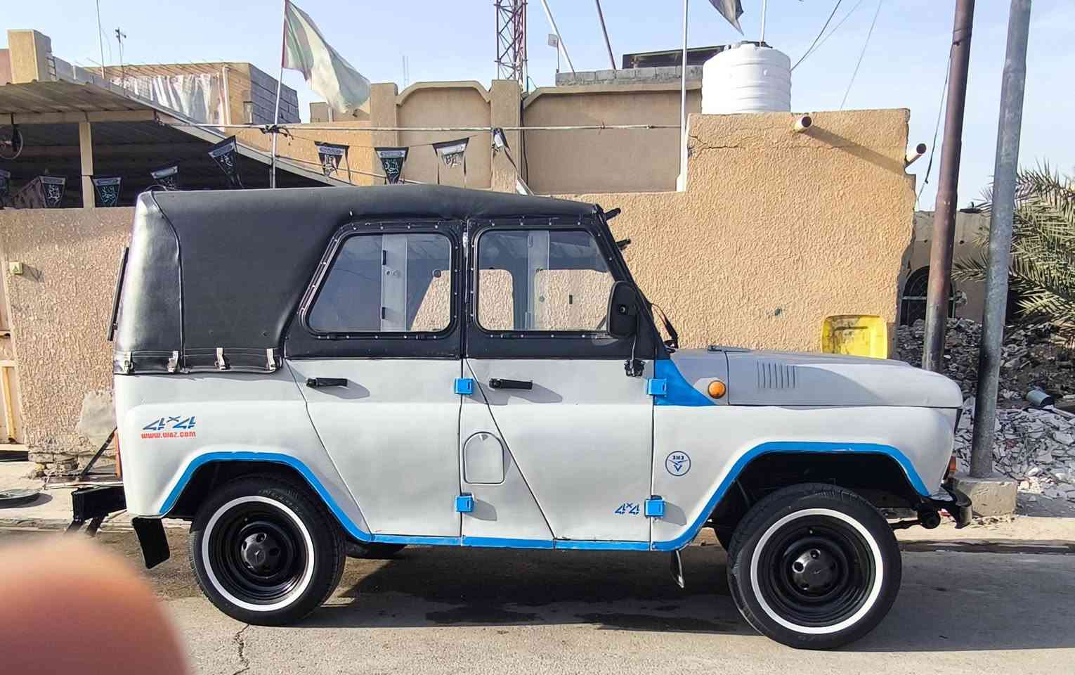 2002 بدون
واسط صويره

6.750 وبيها مجال

***********
مصبوغه
