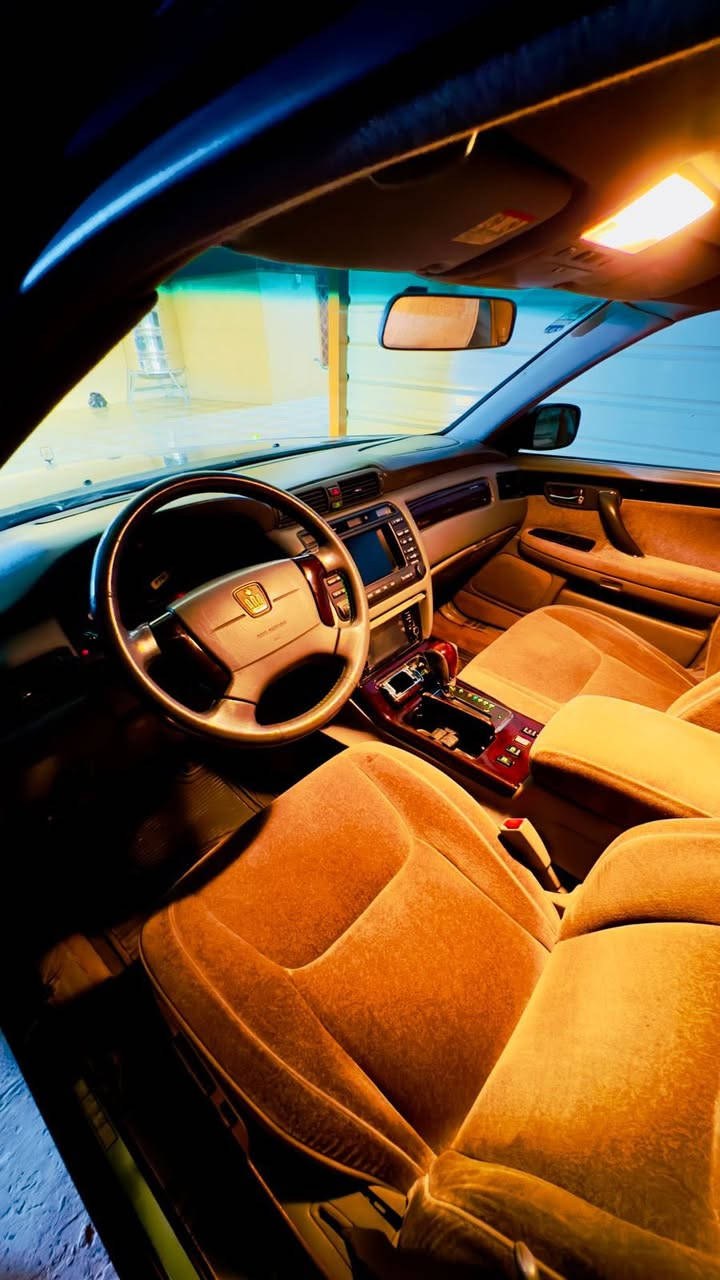 السلام عليكم ورحمة الله وبركاته سيارة تويوتا كراون2003 رقم كركوك قرار 48مفحوصة 2021 مامدفوع كمرك فقط سياره جديده 3دكم شاصي 75أربع كراسي كهرباء استيرن كهرباء ويل نجمة كير محرك شرط محرك ديفور D4كبير مكان السيارة صلاح الدين صاحبها من النجف الأشرف / السعر 100 ورقة وبيهه مجال وإذا اكو مراوس سيارة عاليه نتراهم /***********
