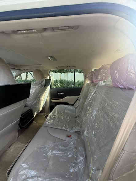 LAND CRUISER_2022 _GXR_55,000k 
سعر ($630) ورقه وبيه مجال 
رقم تليفون (***********)
🔷 ملاحظه سياره بدون مراوس
🔷تويتا لاندكروز موديل (٢٠٢٢) ساز اصلي
🔷سياره جديده  ساز باب اولا
🔷سياره مواصفات (GXR)__(SAS)
🔷سياره (٦) سلندر تنفص تبيعي
🔷ماشيه (55) الف كيلو 
🔷مكفول كفاله  عده بارد بالباب وتكحيل كارت  

🔷سياره گير محرك بشرط  مامفتوح 
🔷سياره ماشيه "55,000 الف كيلو 
🔷تخم تاير جديد 
🔷سياره داخل بيجي كشنات  جلد

🔷مواصفات سياره 
(كوشنات جلد _ شغال عن بعد
_ كاميرا _ كوشنات تدفيه _ شاشه كبير
٣ شاشات بيلادي _ وايرليس شحن _   نيظام eco _ سلايت _ النزلاق _ثلاجه _ زينون _ حساسيه الديك المؤخره مرايات _)

🔷سنويه هزه كل جديد مباشر حول

🔷• نظافه ١٠٠٪ كامل سيرڤس بدون نقص و

🔷مكان بغداد البلديات 
🔷سعر ($630) وبيه مجال 
🔷رقم . ***********
