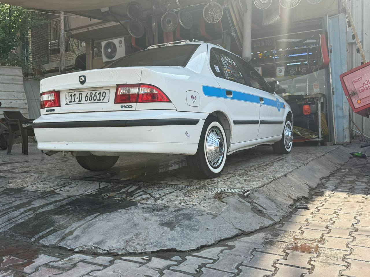 السلام عليكم شباب سمند البيع موديل 2011 السياره جديده وحلوه رقم بغداد بسمي السنويه ال 29 مكفوله محرك وكير وكشر وحداديه تخم تاير غرفه جديده واحله من الصوره السياره موجود بل العماره السعر 55 وبيه مجال ***********
*********** 
 وات ساب واتصال
