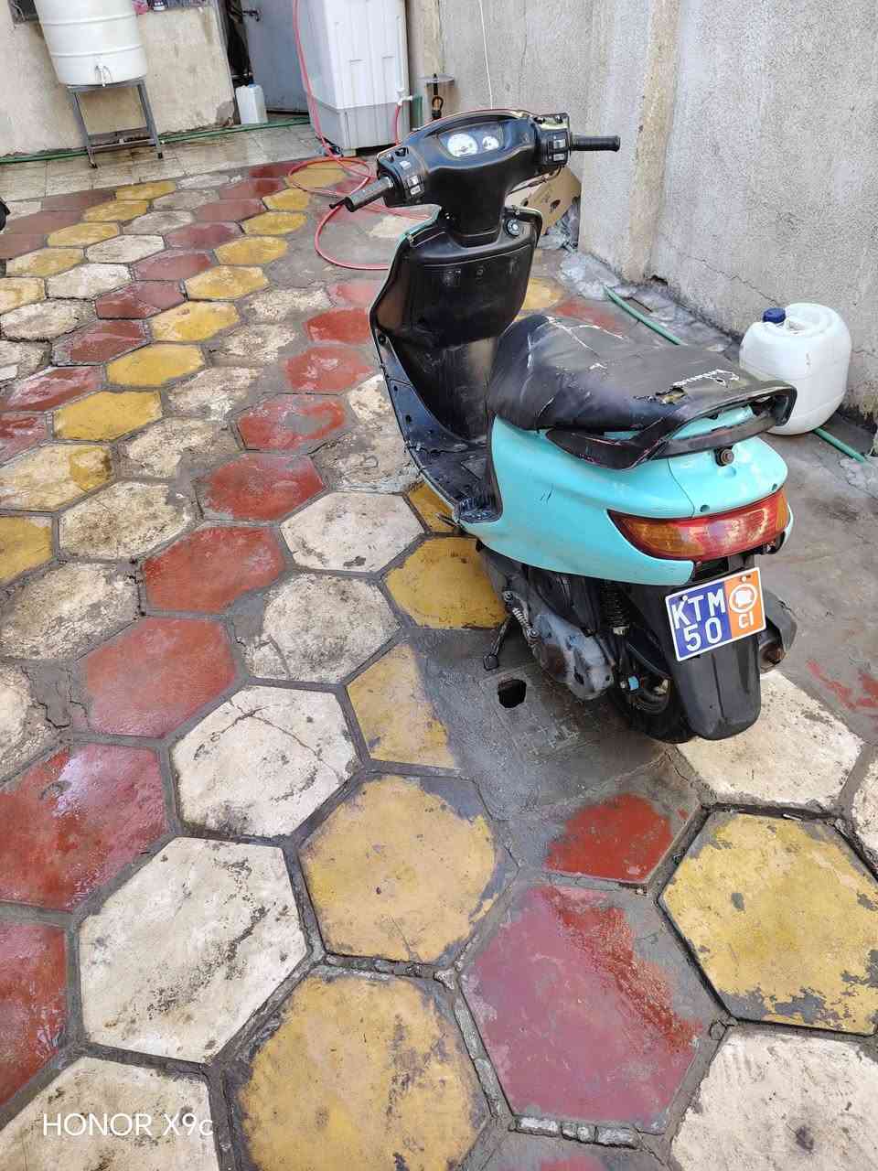 السلام عليكم دراجه فراشه نثيه مال حاويه للبيع السعر 450  ***********
