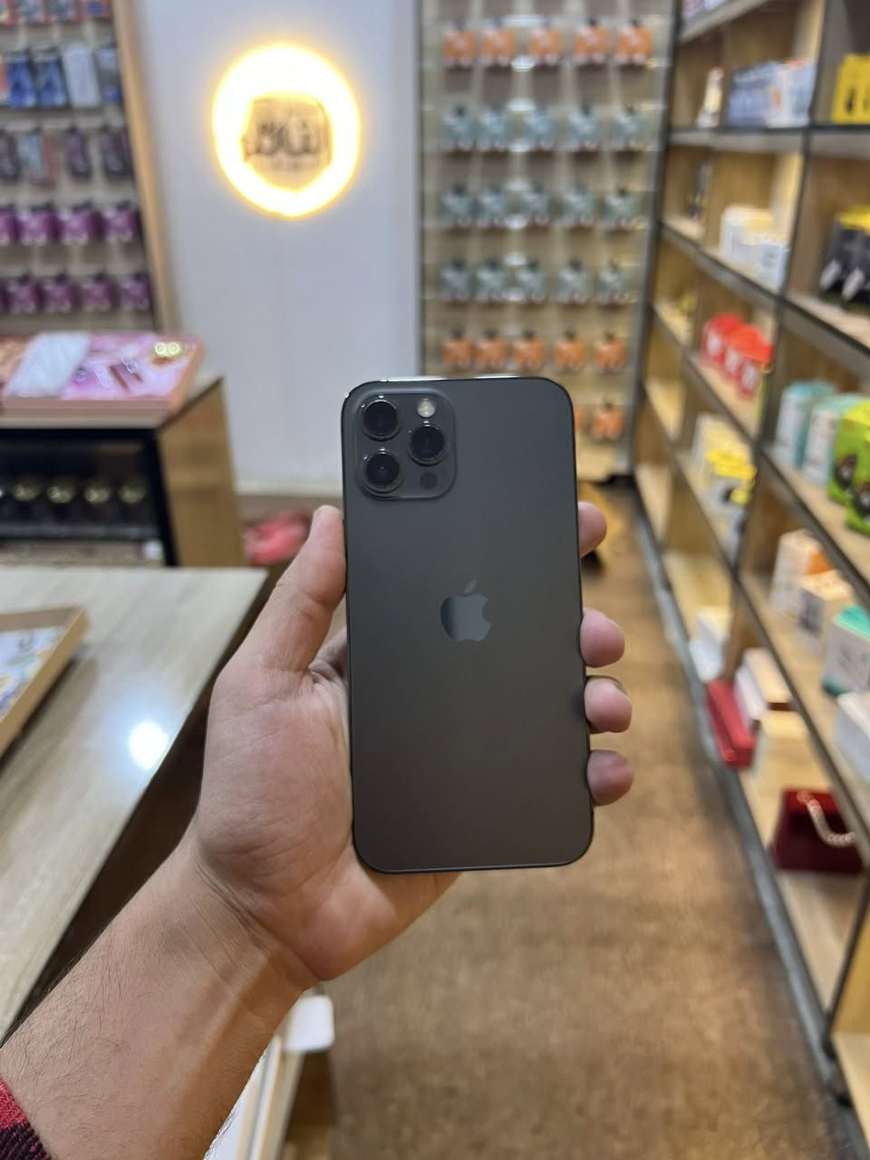 يتوفر ايفون 12pro max 
ذاكره 128
بطارية 76
نظيف جداً 
السعر 460,000

***********
