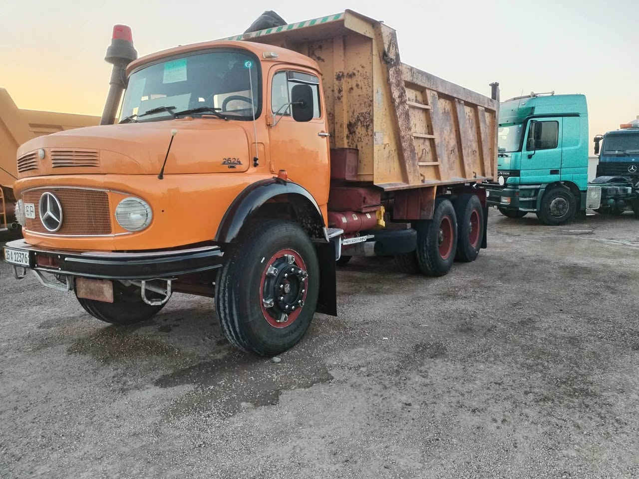البيع موديل 80 مكينه ستندر فوك جوه شاصي بلادي تخم تاير كير برميل 150 رقم جديد بسمي

***********
