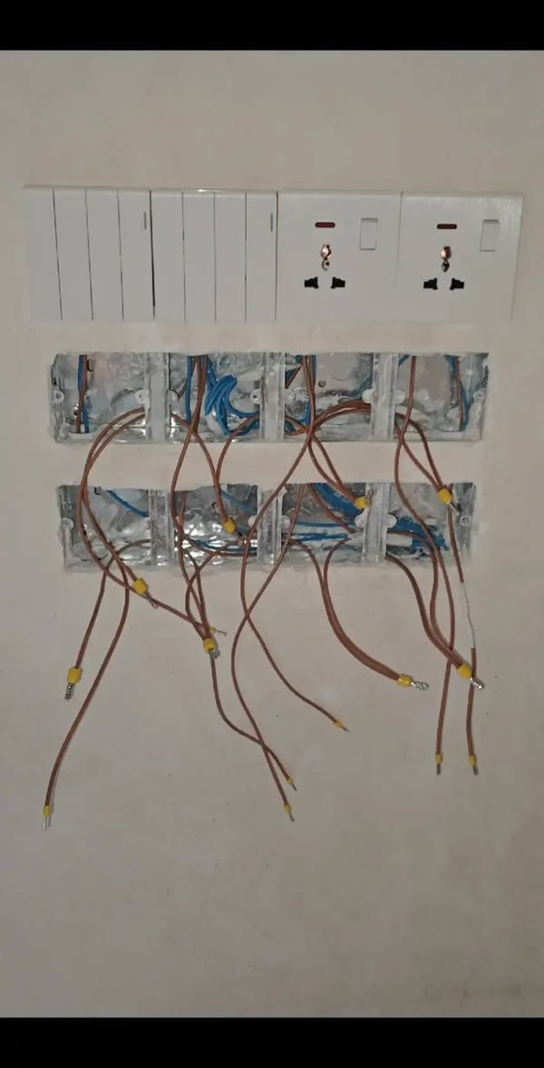 كهربائي متفرغ اشتغل قبالة او بيومية عادي 
***********
