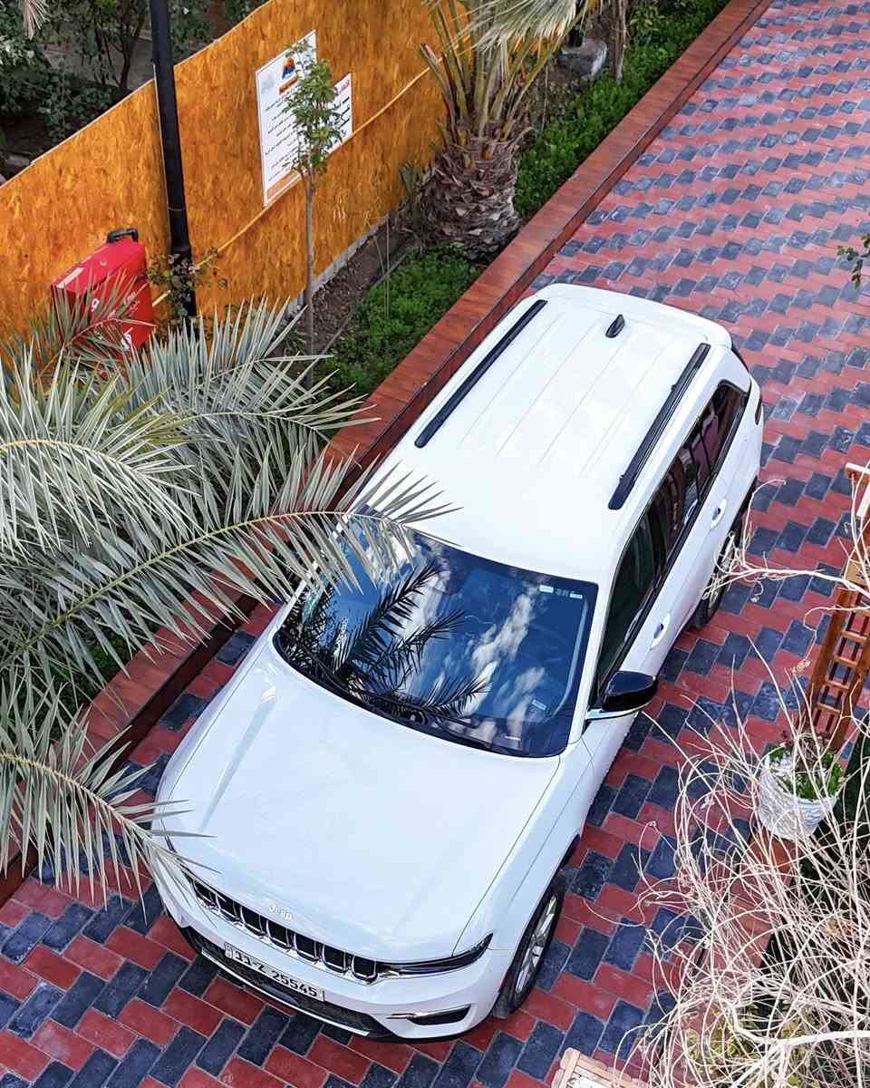 Jeep 2023
أمريكي كلين تايتل 
لمتد فول مواصفات عدا الفتحة 
ماشيـــه 42km
رقم بغداد 
مكان السيارة بابل 
السعر 355$
***********
