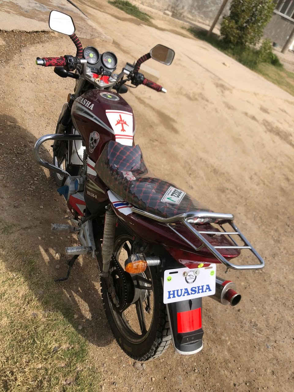 موطور هيوشه موديل ١٧محرك مامفتوح أوراق كامله شغال نكرة صلف سعر ٦٥٠ بي مجال مكان رمادي شارع المعارض 0781 715 3624
