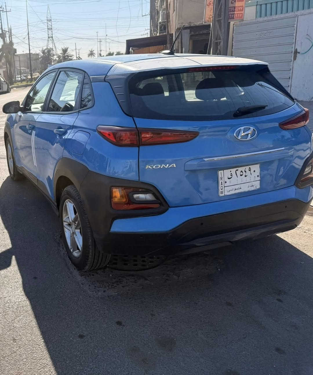السلام عليكم كونا موديل ٢٠١٩ رقم بغداد ماشيه ٩٣ الف السياره خييير من الله كير at مكينه ٢٠٠٠ دوش السياره حادث خلفي بدون ايرباك البجم كبس بلادي 
تبريد ثلج 
شاشه 
كاميرا 
تحكم ستيرد 
السياره بيد مره و كل اسبوع طاختها المهم كلامي واضح و منشوري واضح بيها صبغ البوب و الجاملغات الخلفيه و الصندوك اثر بخات بسيطه بدون ايرباك و كلشي واضح و السونار ناشره ويه الصور و حادثها هم موجود السعر ١١٥ ***********
