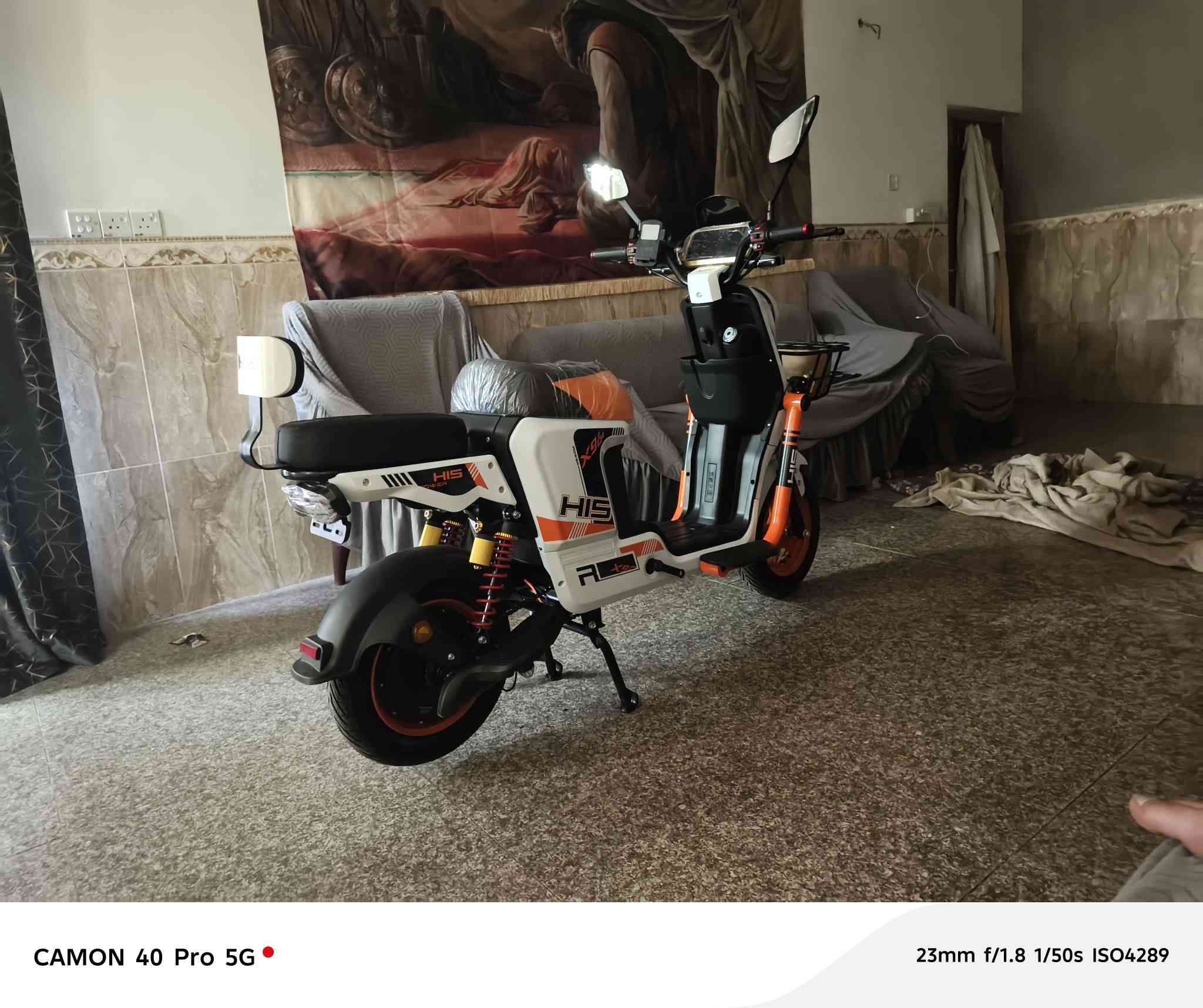 السلام عليكم
دراجه x900 دراجه جديده 4 سرع نقص بس ملف الدراجه طافيه ينرادلها ملف سعرهة 450 وبيه مجال قليل مكاني بغداد بلديات ***********
