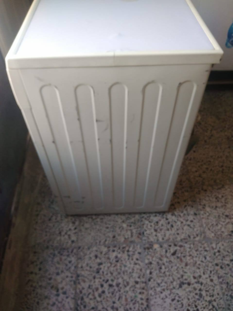 للبيع غساله ب٣٠٠وبيه مجال وجربايه اطفال ب٢٥٠ وبيه مجال لااستفسار على هذا الرقم
  *********** الواتساب
