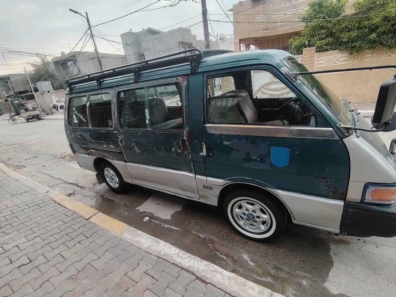 كيا بستا 95 سنويه 2028 شهر 8
رقم انكليزي بغداد اجره مصفره 
***********
