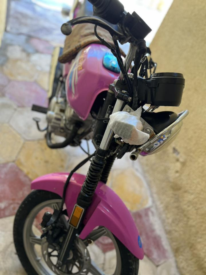 السلام عليكم ديون كلك كلك مديل 23 فول نضافه مكينه    الدراجه جانت متروكه كربلاء شارع البرون السعر 725وبيه مجال بسيط ***********
