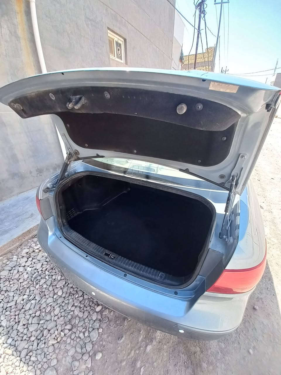 سلام عليكم ورحمة الله 
سوناتا2010 بنزين
ادوات ادوات ادوات 
كصه جنطة
فول مواصفات عدا الفتحه
مكينه 2400
تبريد+تدفئه 
حساس خلفي 
شاشه كبير 
المكان واسط
السعر 43 ورقه
***********
