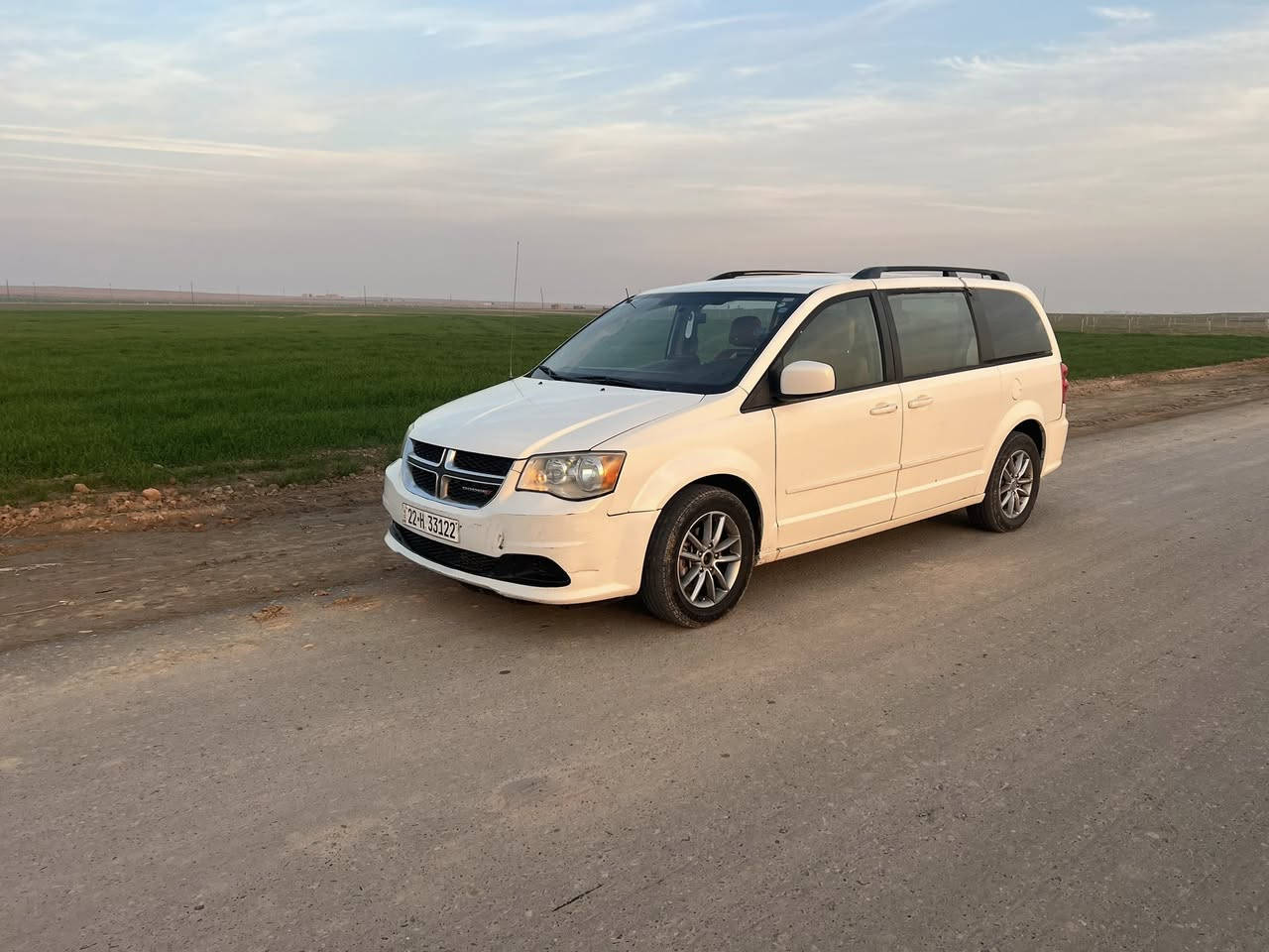 للبيع دوج كرفان 2012 أبيض – رقم أربيل
السياره باسمي سنويه جديده 
محرك وكير شرط
كهربائيات وباتري جديد
صدر حدادية جديدة
تايرات جديدة
كشنات بلع سياحي
السيارة متعوب عليها من الأدامة
السونار وباقي التفاصيل مرفقة بالمنشور

💰 السعر: 140 قابل للتفاوض بالمعقول
📍 الموقع: صلاح الدين – الشرقاط
📞 للتواصل: ***********
