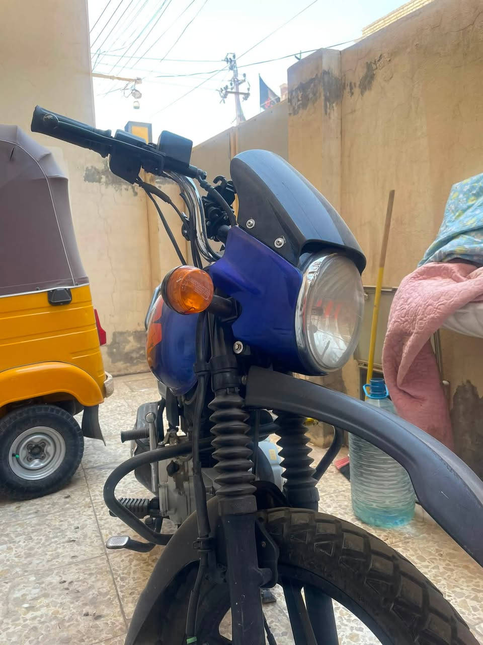 سلام عليكم بوكسر للبيع موديل 23 شهر ال11 رقم وسنوية بسمي تحويل ثاني يوم الدراجة جديدة وما بيهة اي نقص فقط صينية مال زنجيل للأستفسار اتصال علة هذا الرقم واتساب فقط فقط الخط متوقف***********✅
